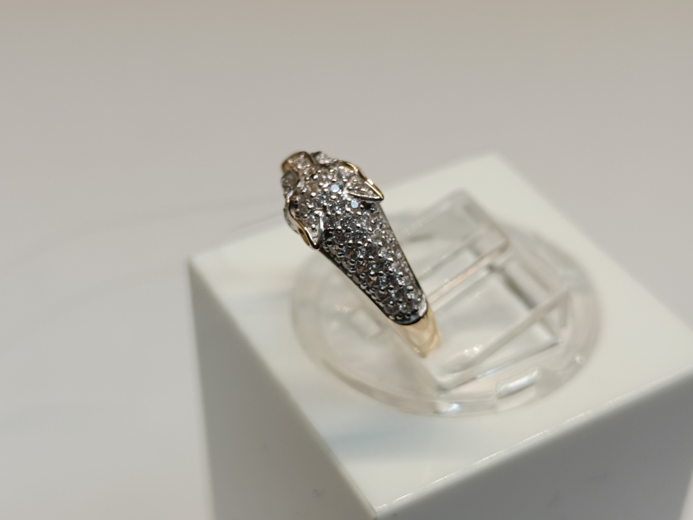 КОЛЬЦО С КАМНЯМИ (Au 585)