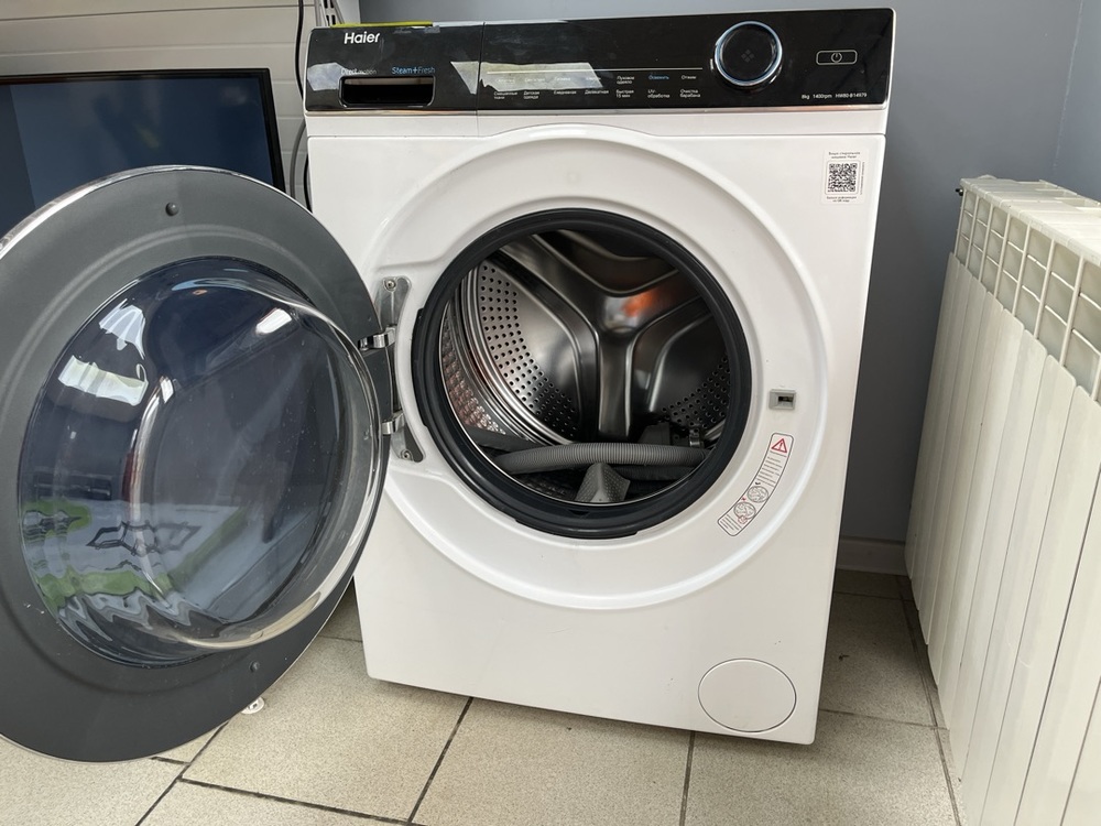 Стиральные машины Haier HW80-B14979