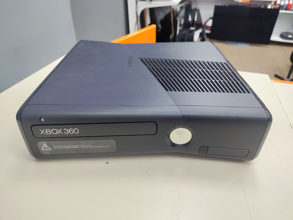 Игровая приставка Xbox 360 S