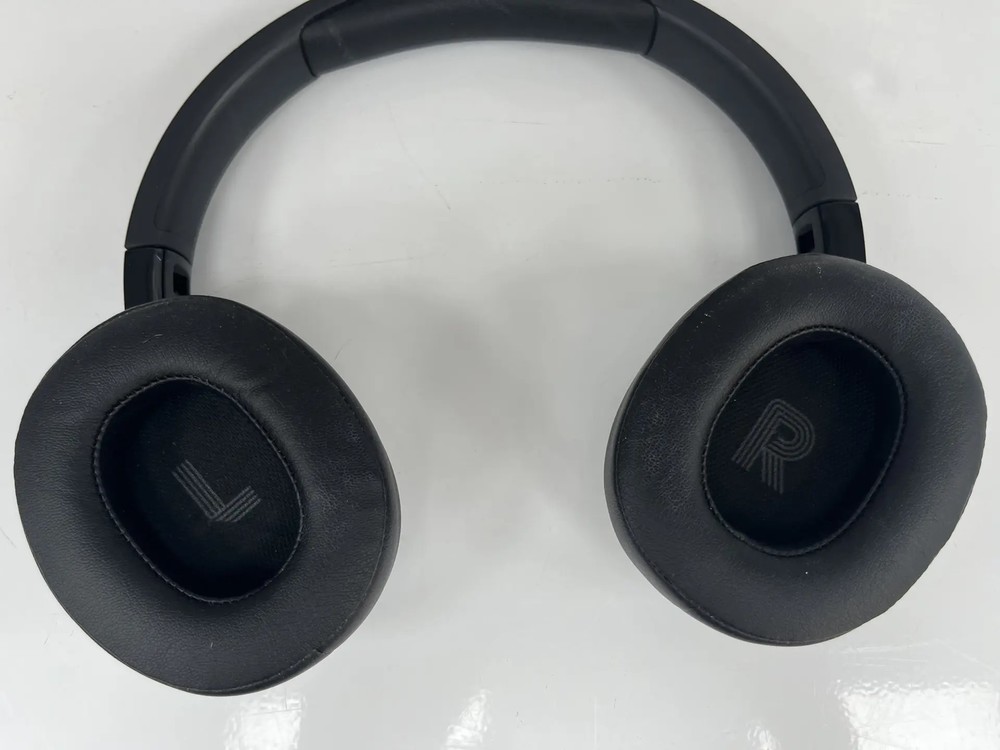 Наушники беспроводные JBL Tune 720BT;
