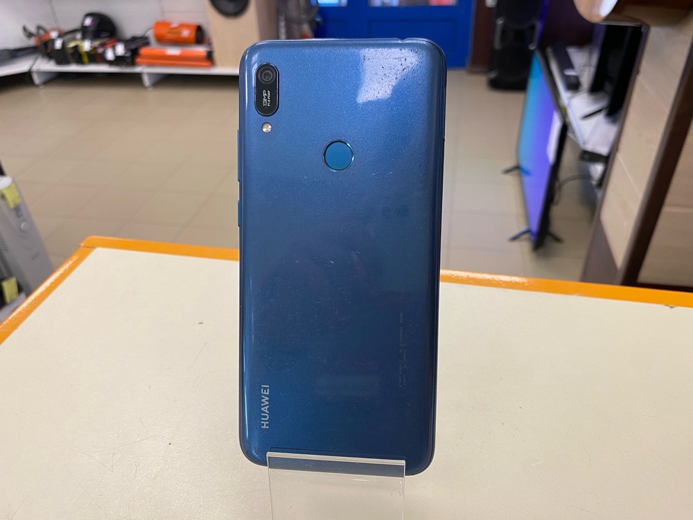 Смартфон Huawei Y6 (2019)