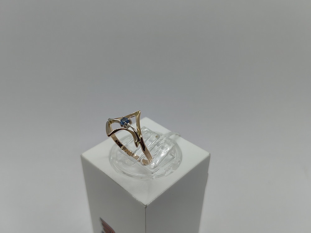 КОЛКМ585 КОЛЬЦО С КАМНЕМ (Au 585) КОЛКМ585 КОЛЬЦО С КАМНЕМ (Au 585)