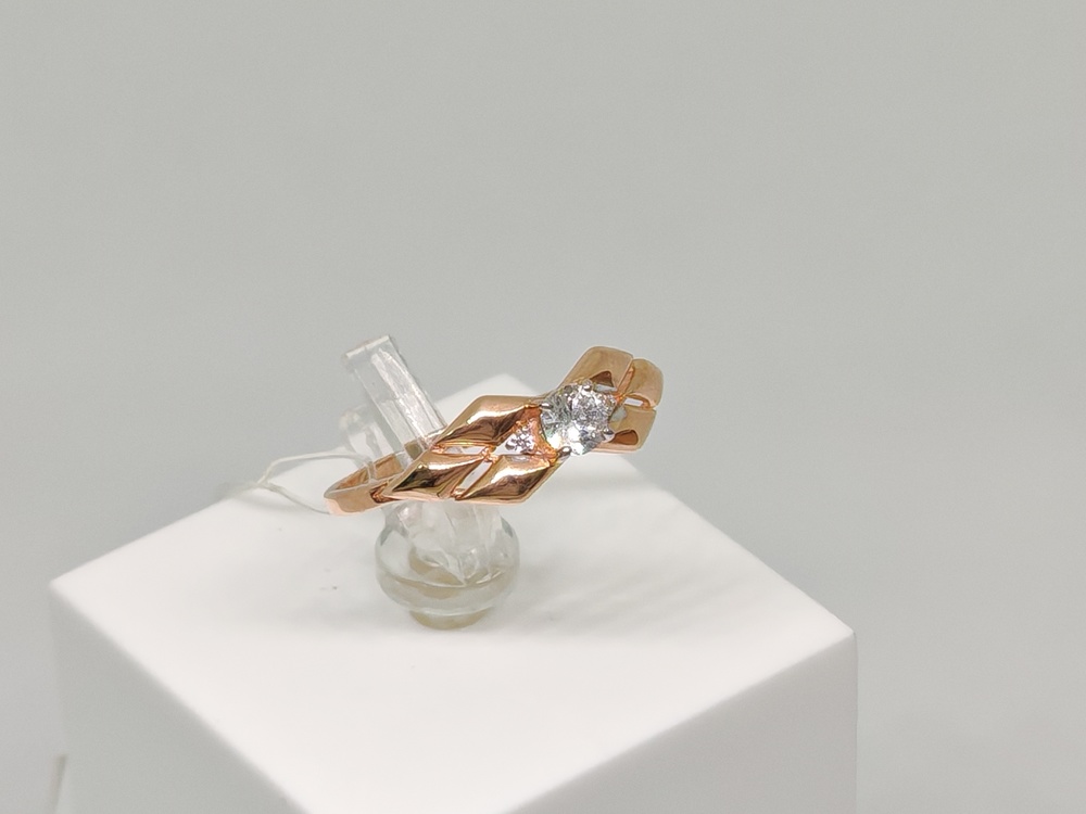 КОЛЬЦО С КАМНЯМИ (Au 585)