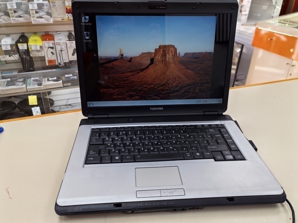 Ноутбук Toshiba; Pentium T2390,  Intel(R) Graphics, 2 Гб, Нет, 240 Гб
