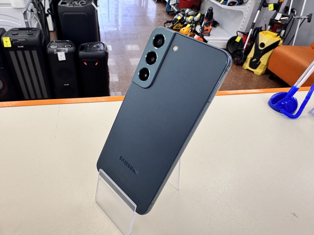 Смартфон Samsung Galaxy S22 8/128
