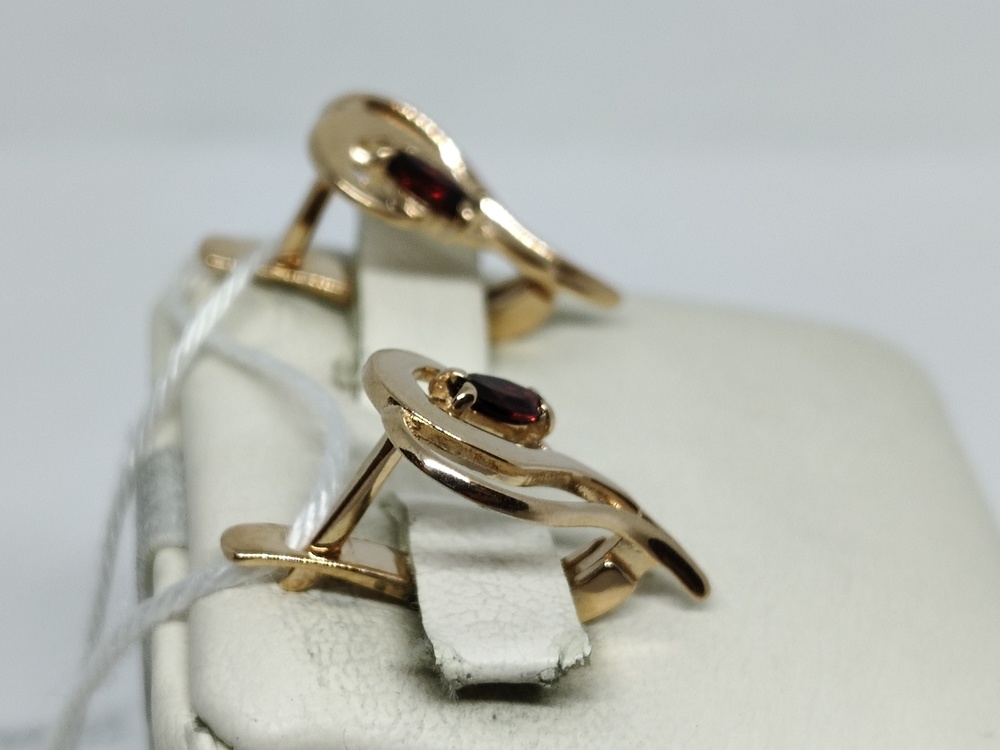 СКМ585 СЕРЬГИ С КАМНЕМ (Au 585)