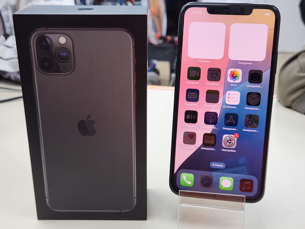 Смартфон Apple iPhone 11 Pro Max 64Gb