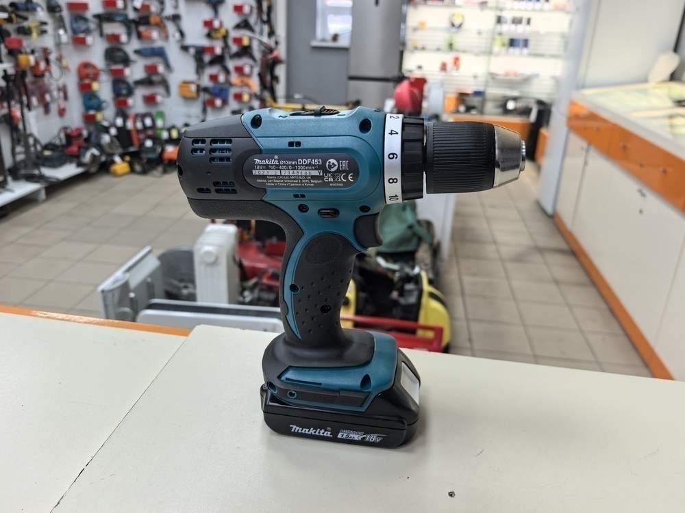 Шуруповерт Makita DDF453