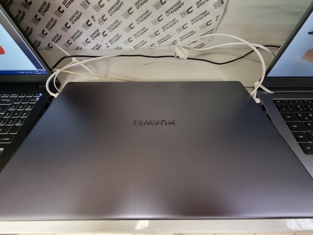 Ноутбук Huawei; Core I5-1155G7, Intel iris XE Graphics, 8 Гб, 256 Гб, Нет