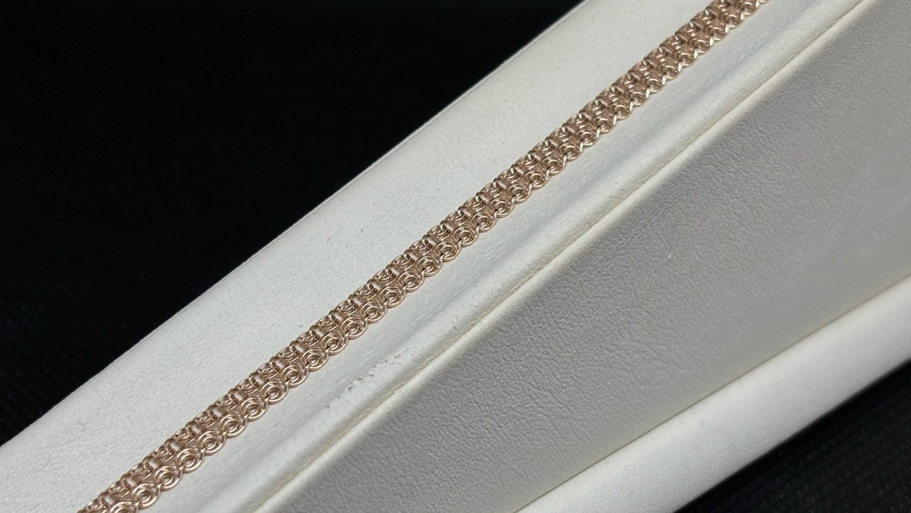 ЦЕПЬ ПУСТОТЕЛАЯ Лав (Au 585)