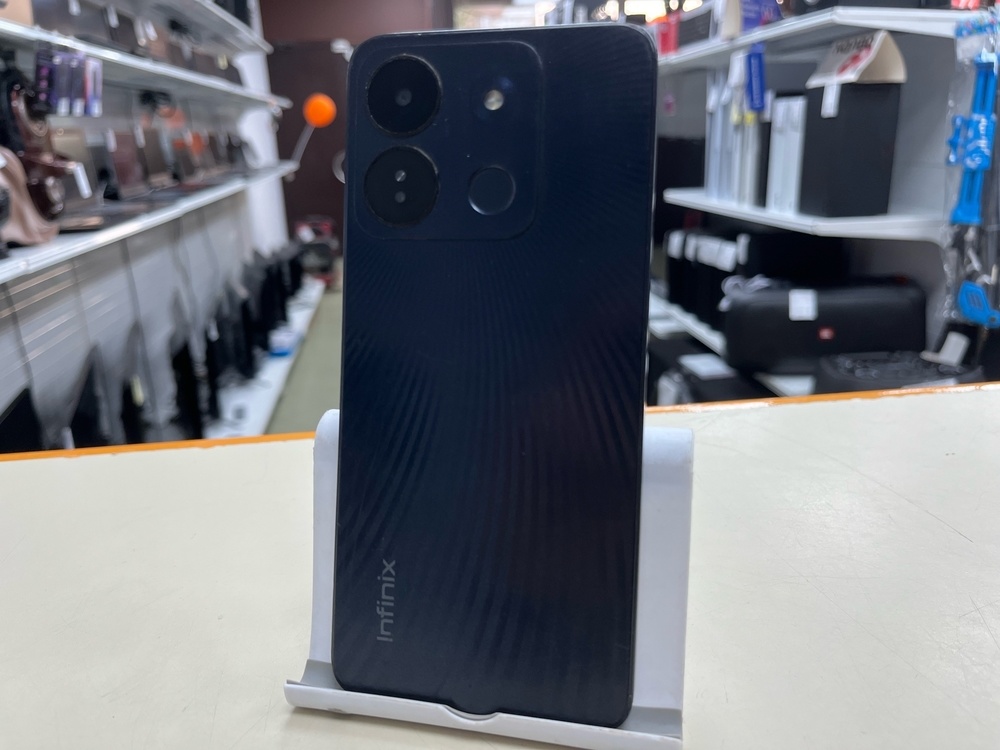 Смартфон Infinix Smart 7 HD 2/64