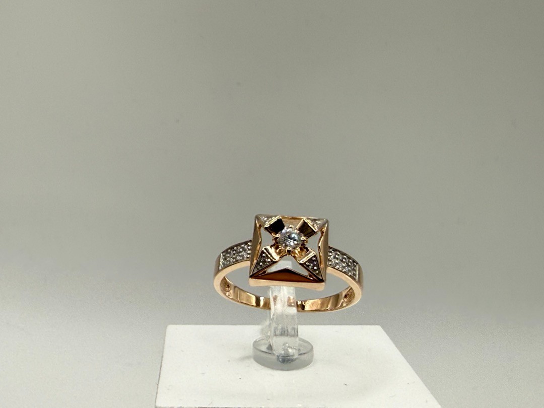 КОЛКМИ585 КОЛЬЦО С КАМНЯМИ (Au 585)