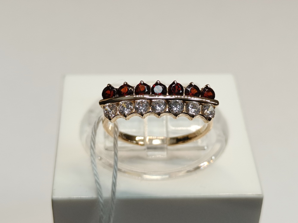 КОЛЬЦО С КАМНЯМИ (Au 585)