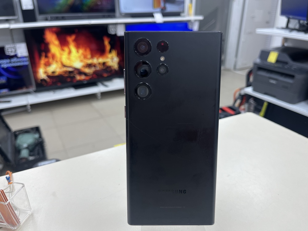 Смартфон Samsung Galaxy S22 Ultra 12/256