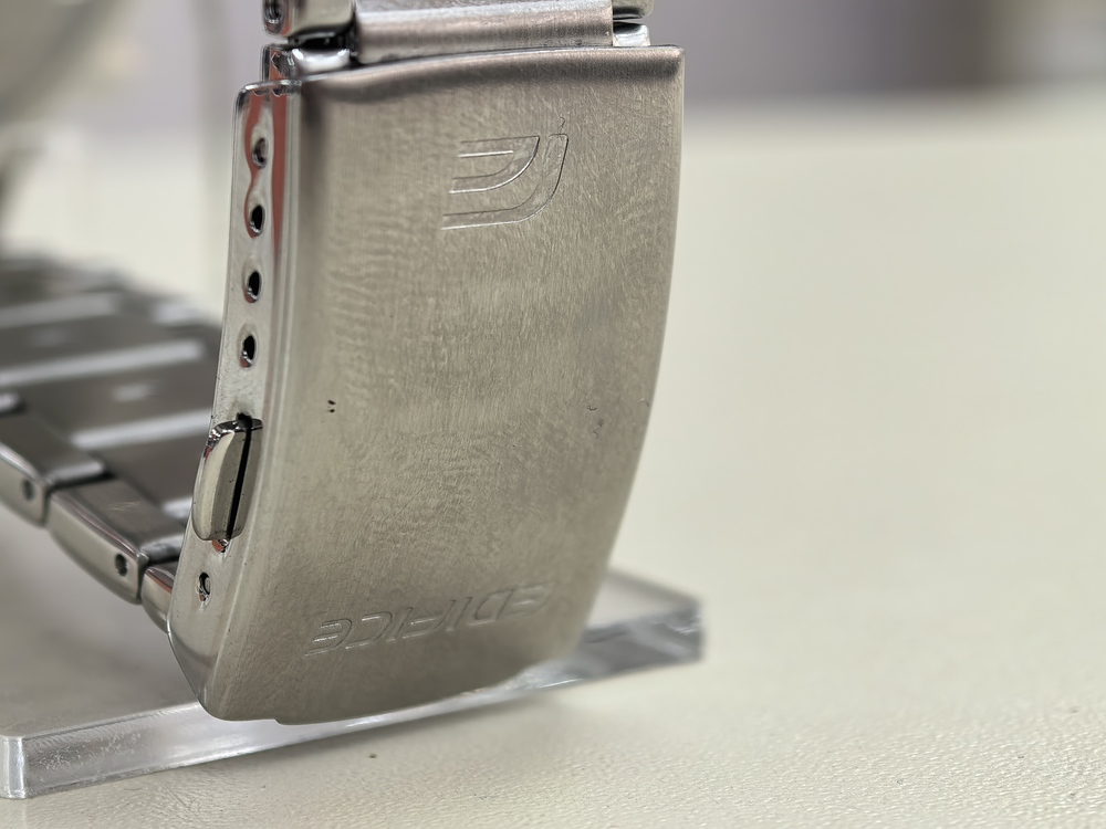 Часы наручные Casio ECB-900GL-1B