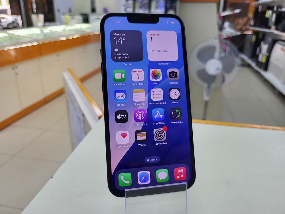 Смартфон Apple iPhone 13 128Gb