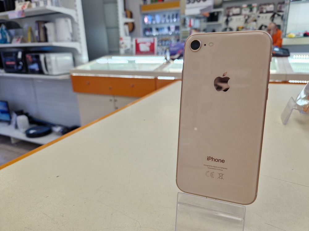 Смартфон Apple iPhone 8 64Gb