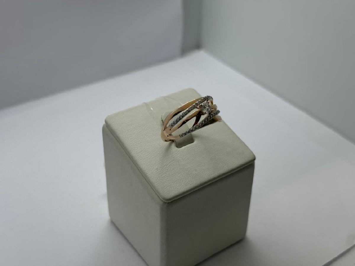 КОЛЬЦО С КАМНЯМИ (Au 585)