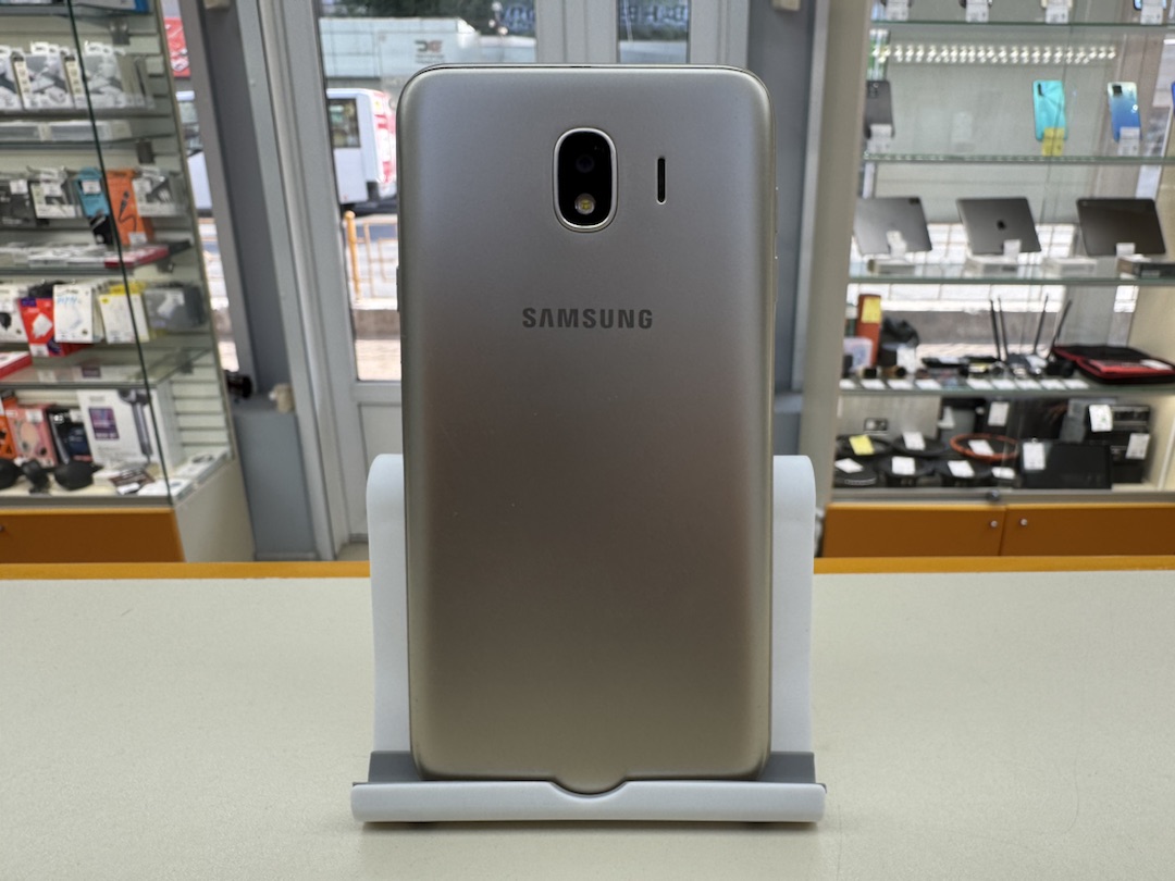 Смартфон Samsung Galaxy J4 2018 3/32
