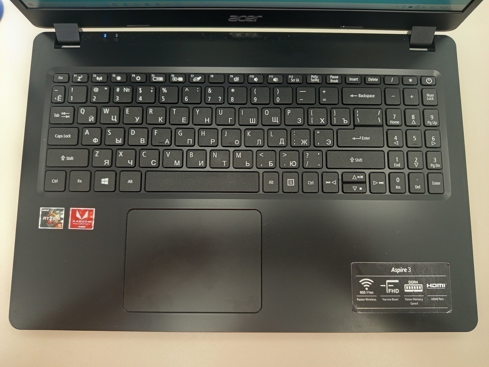 Ноутбук Acer; Ryzen 5 3500U, Radeon Vega 8, 8 Гб, 240 Гб, Нет