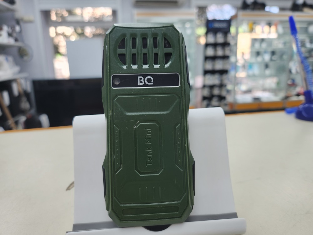 Мобильный телефон BQ 1842 TANK mini