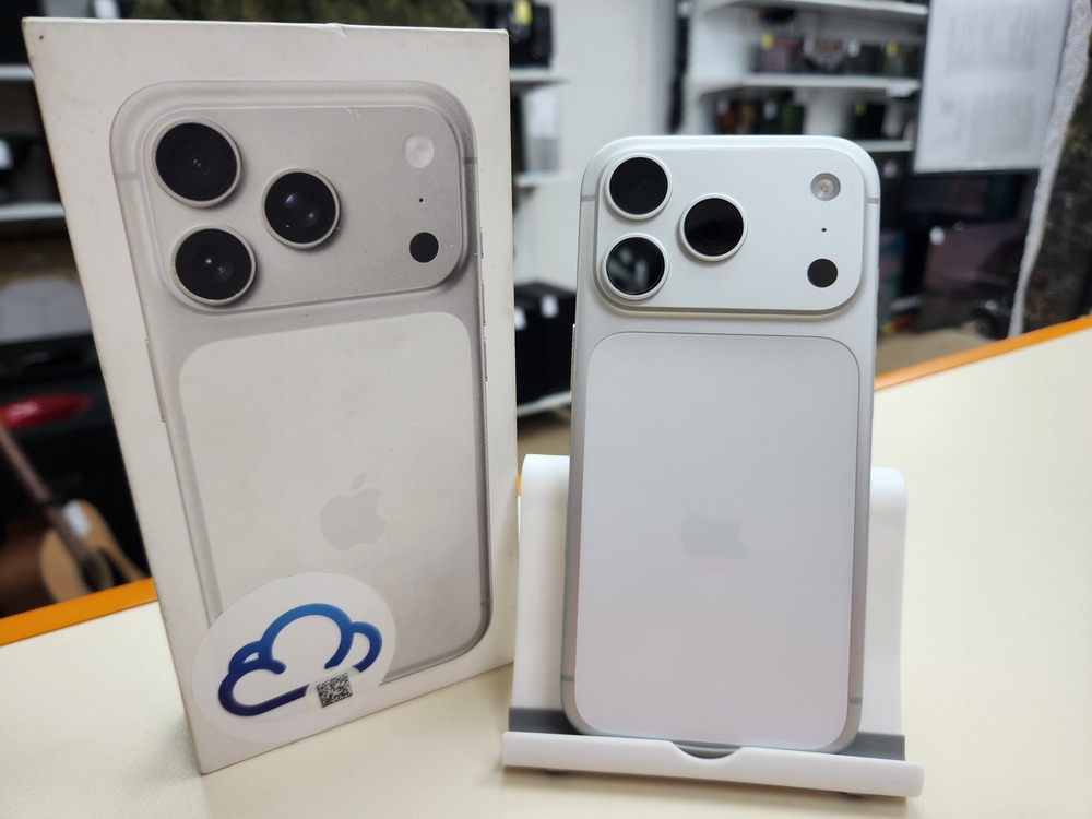 Смартфон Apple Iphone 17 Pro 256Gb