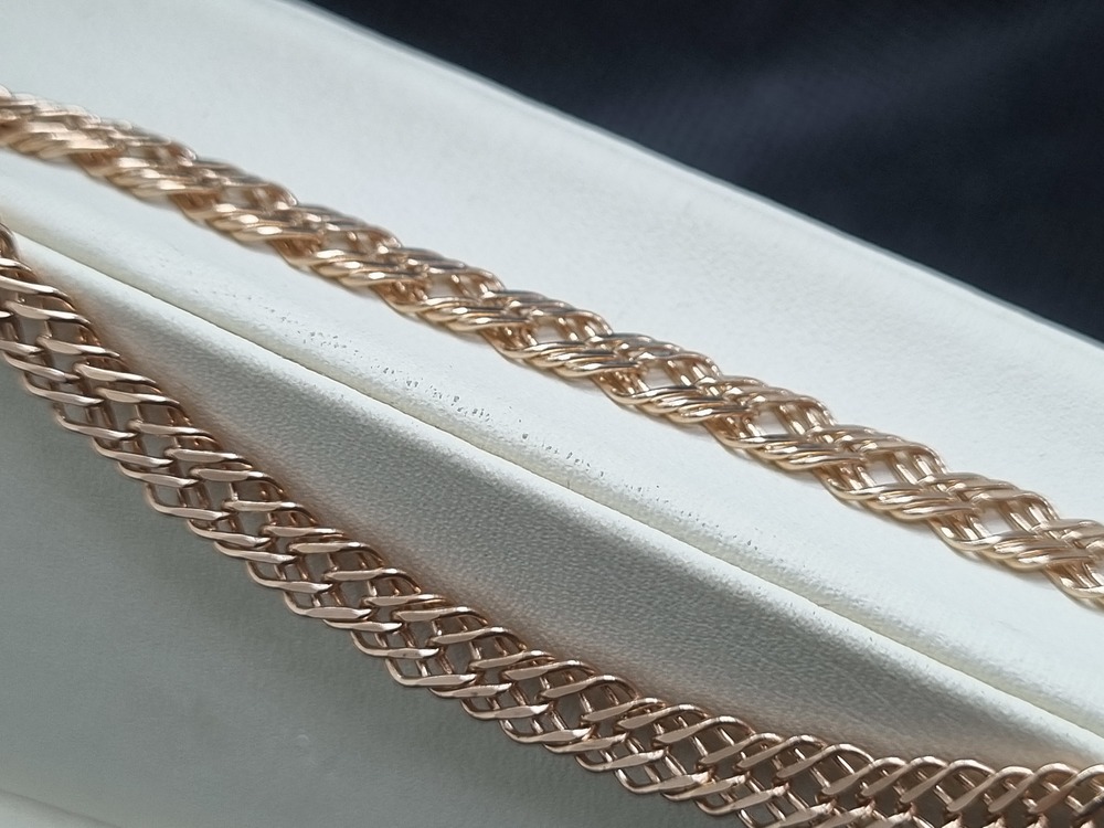 ЦЕПЬ ПУСТОТЕЛАЯ Ромб тройной (Au 585)