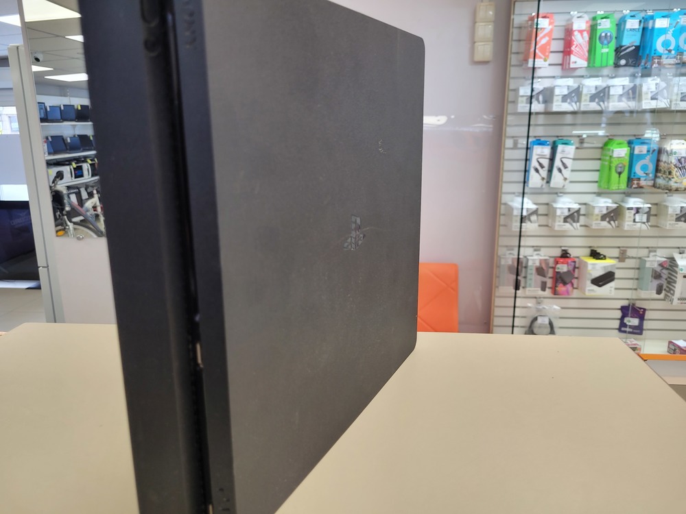 Игровая приставка PlayStation 4 Slim 1Tb Игровая приставка PlayStation 4 Slim 1Tb
