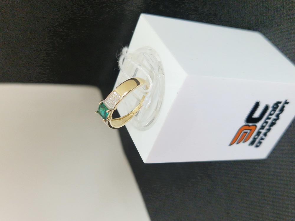 КОЛЬЦО С КАМНЯМИ (Au 585)