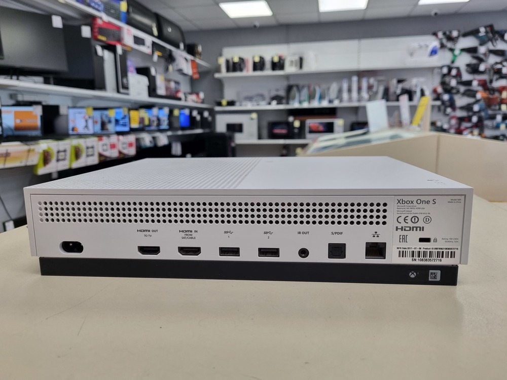 Игровая приставка Xbox One S 500Gb