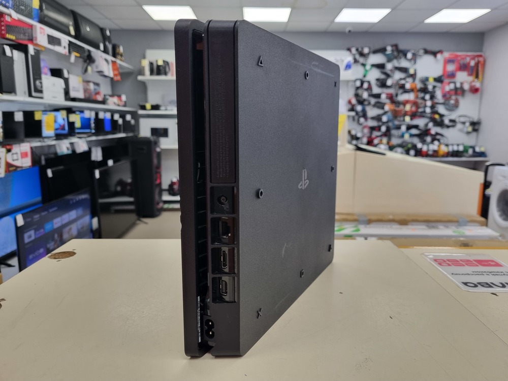 Игровая приставка PlayStation 4 Slim 500GB