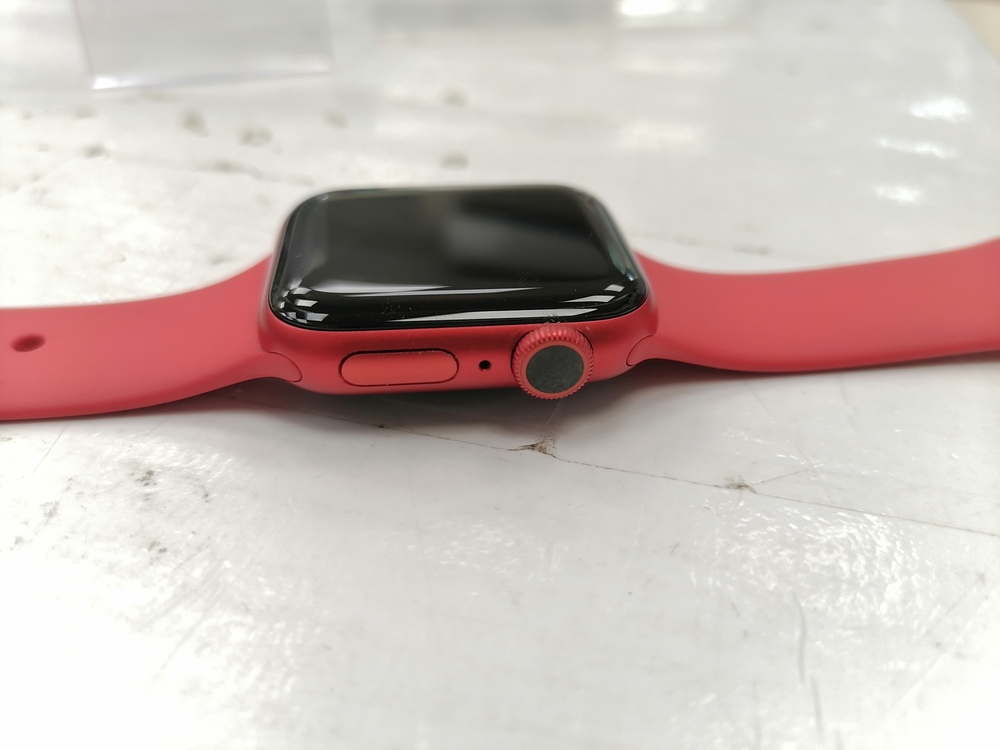 Смарт-часы Apple Watch Series 6 40mm