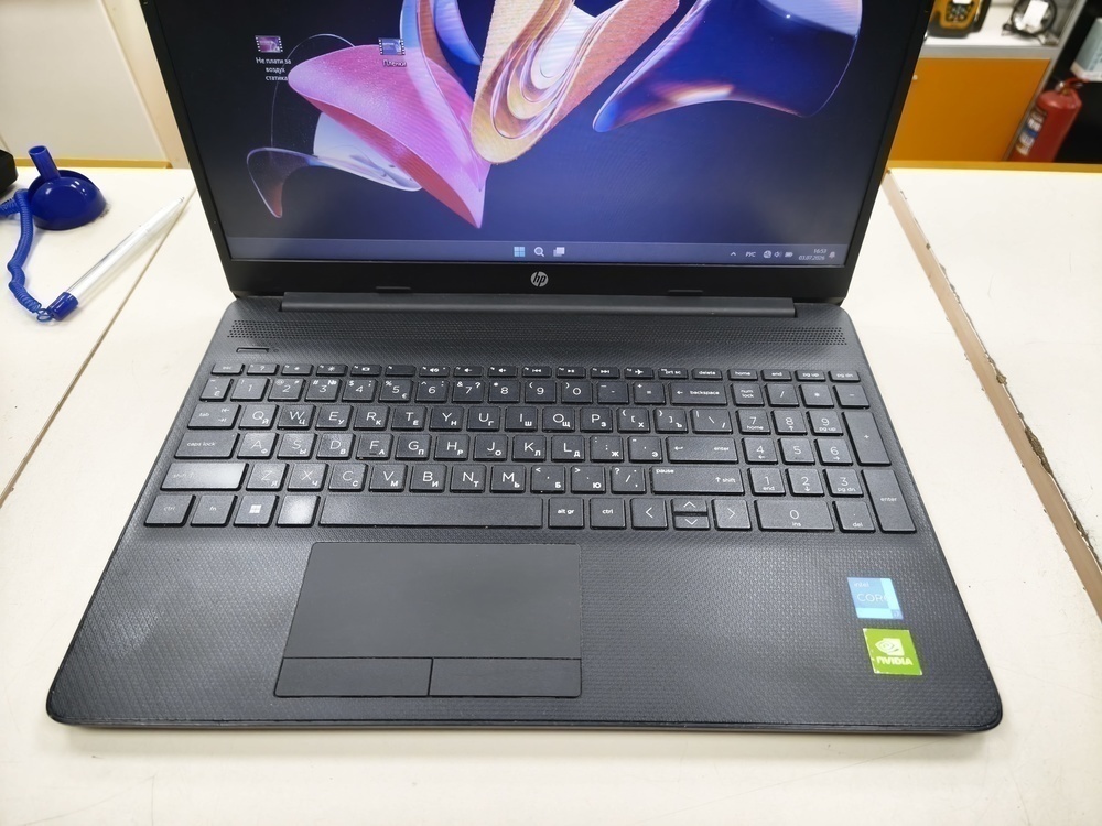 Ноутбук HP; i7-1165G7, GeForce MX450, 16 Гб, 512 GB, Нет