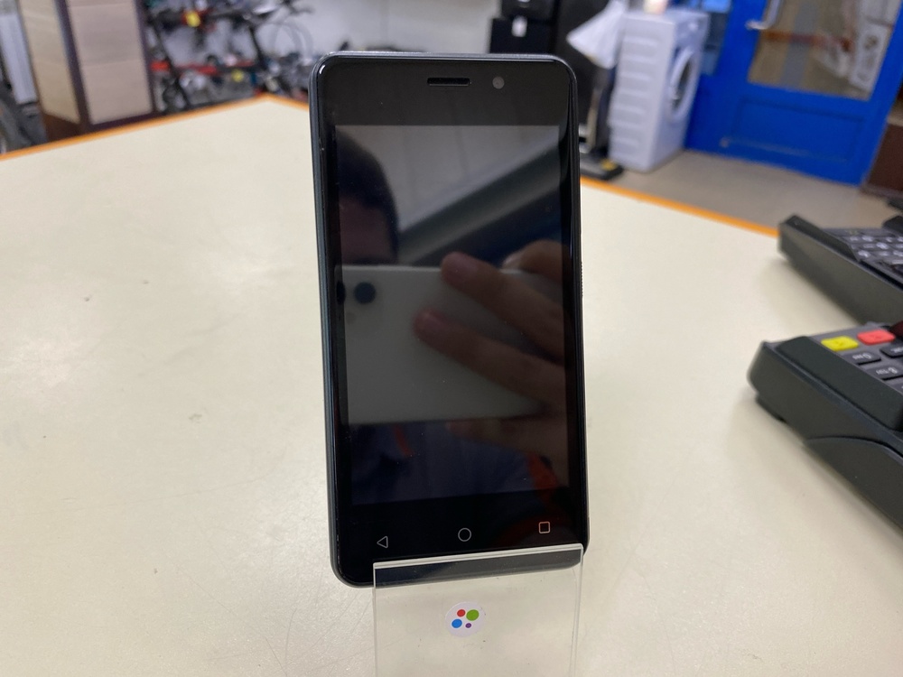 Смартфон Dexp A440