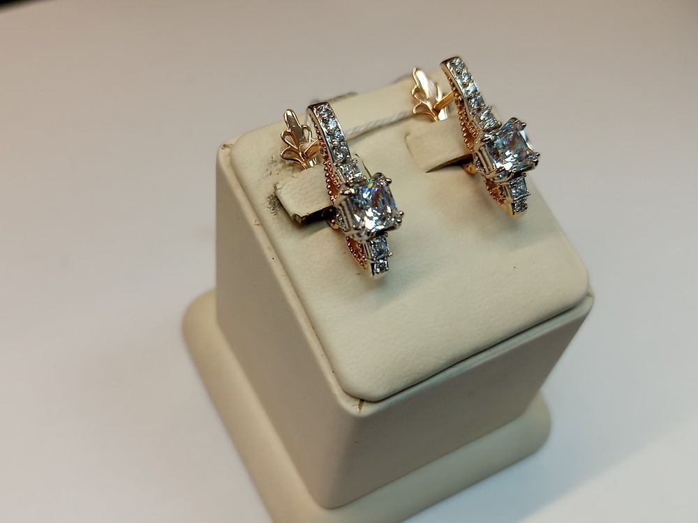 СКМИ585 СЕРЬГИ С КАМНЯМИ (Au 585)