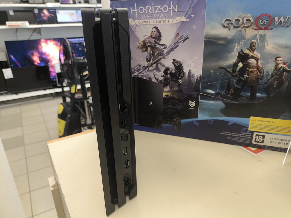 Игровая приставка PlayStation 4 Pro 1Tb Игровая приставка PlayStation 4 Pro 1Tb