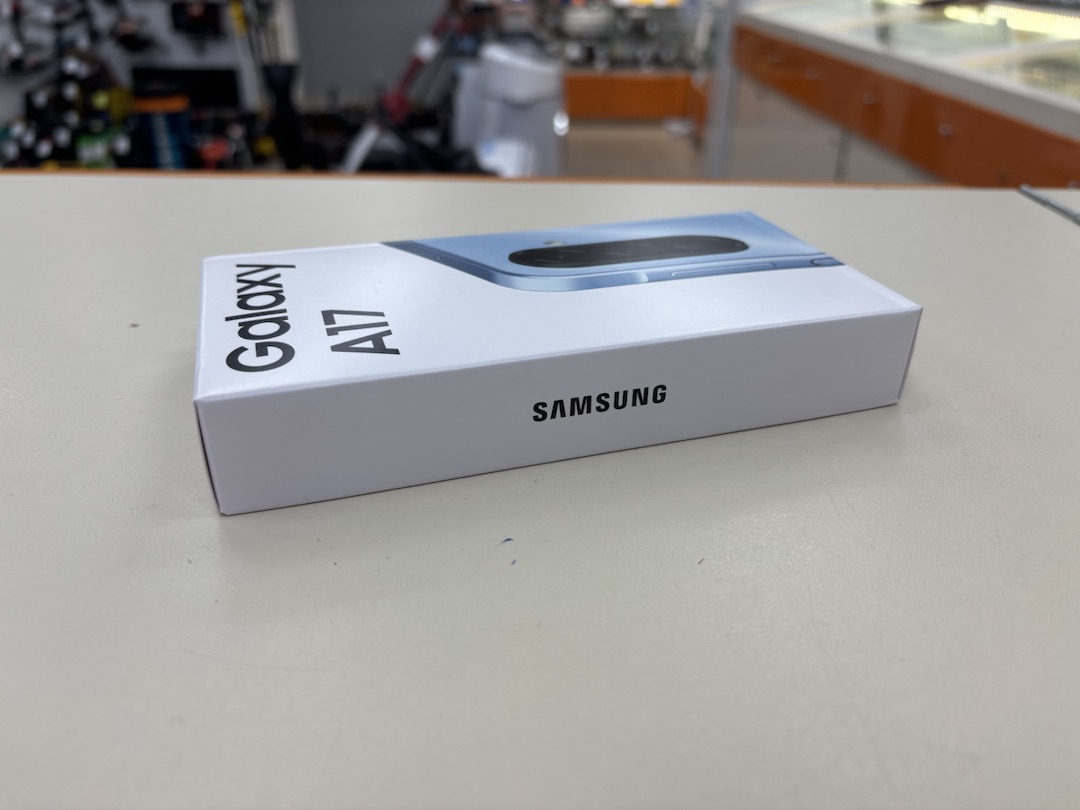 Смартфон Samsung Galaxy A17 4/128