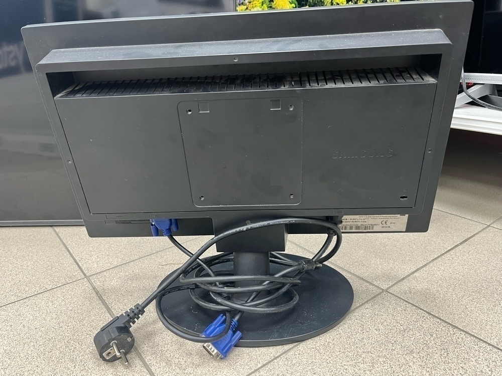 Монитор Samsung S19B220