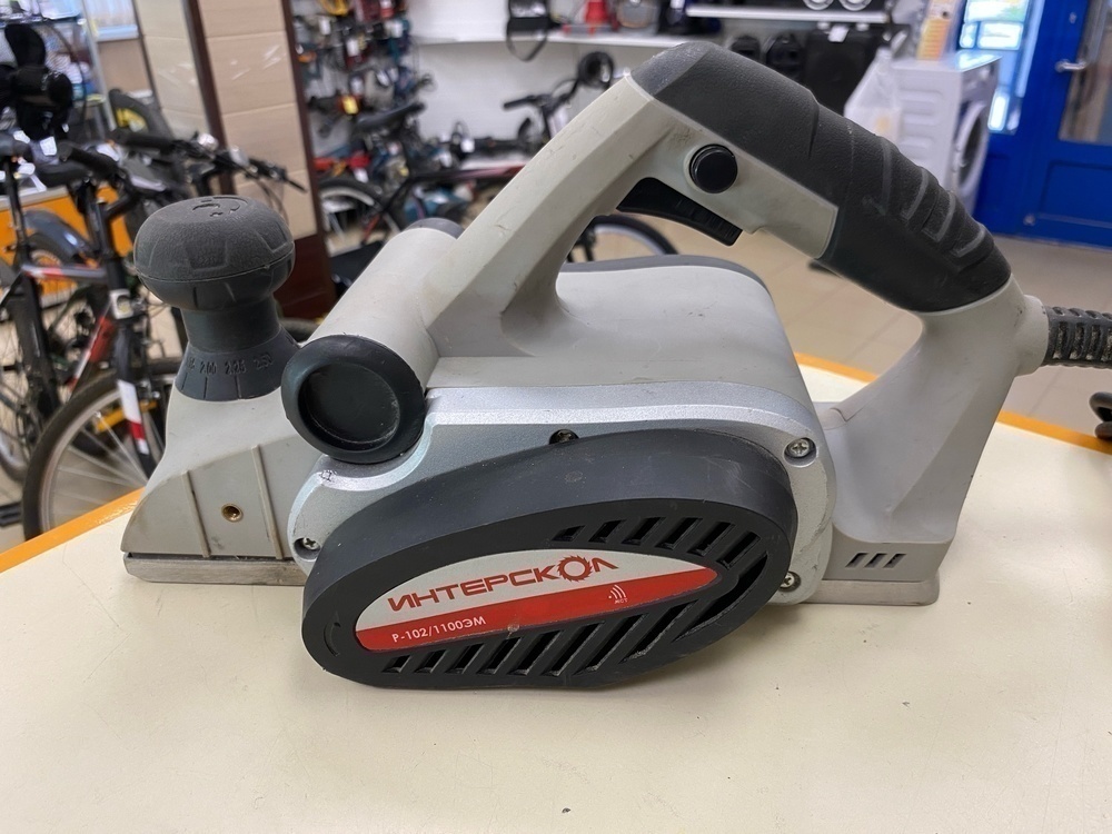 Электрорубанок Интерскол Р-102/1100ЭМ