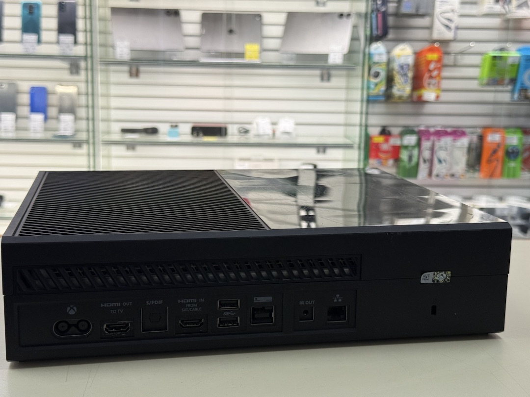 Игровая приставка Xbox One 500Gb