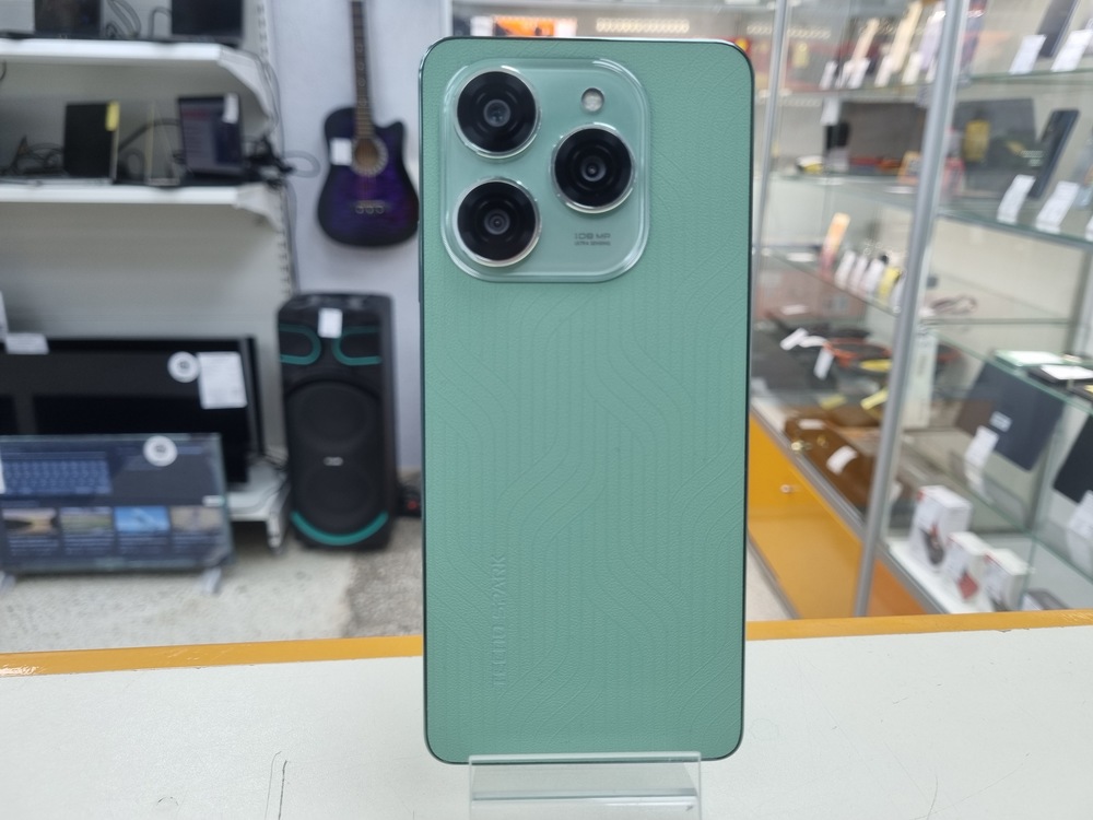 Смартфон Tecno Spark 20 Pro 12/256
