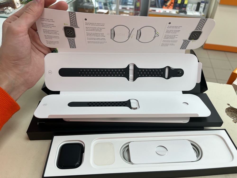 Смарт-часы Apple Watch Series 7 41mm