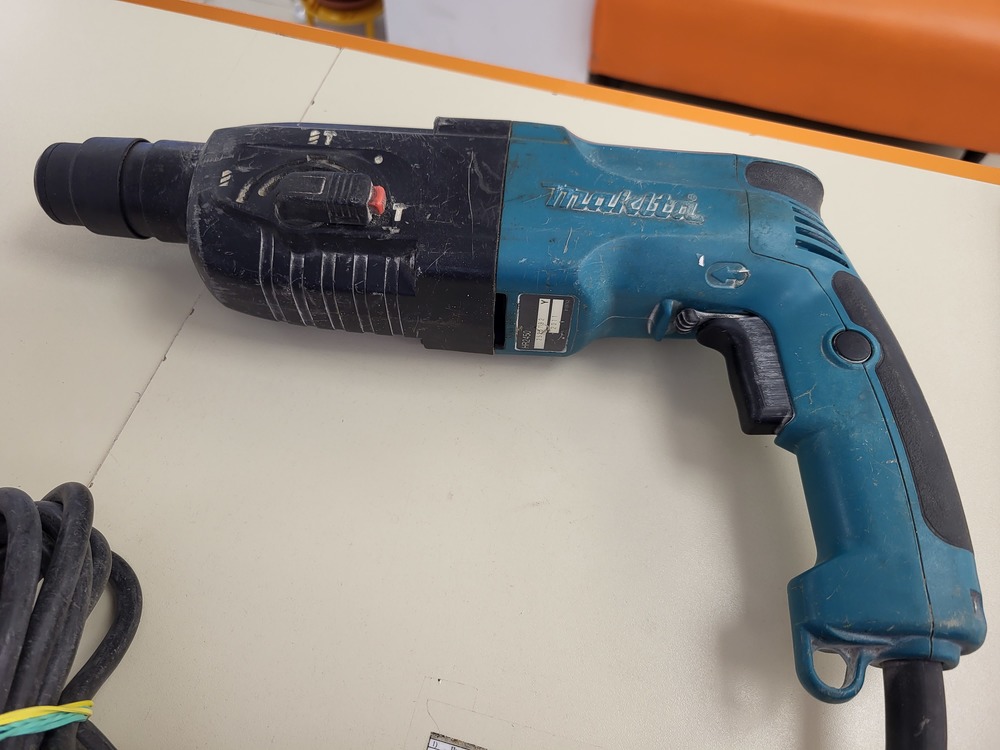Перфоратор Makita HR-2450