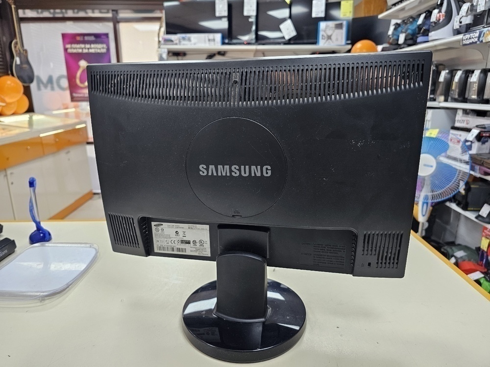 Монитор Samsung 943NW