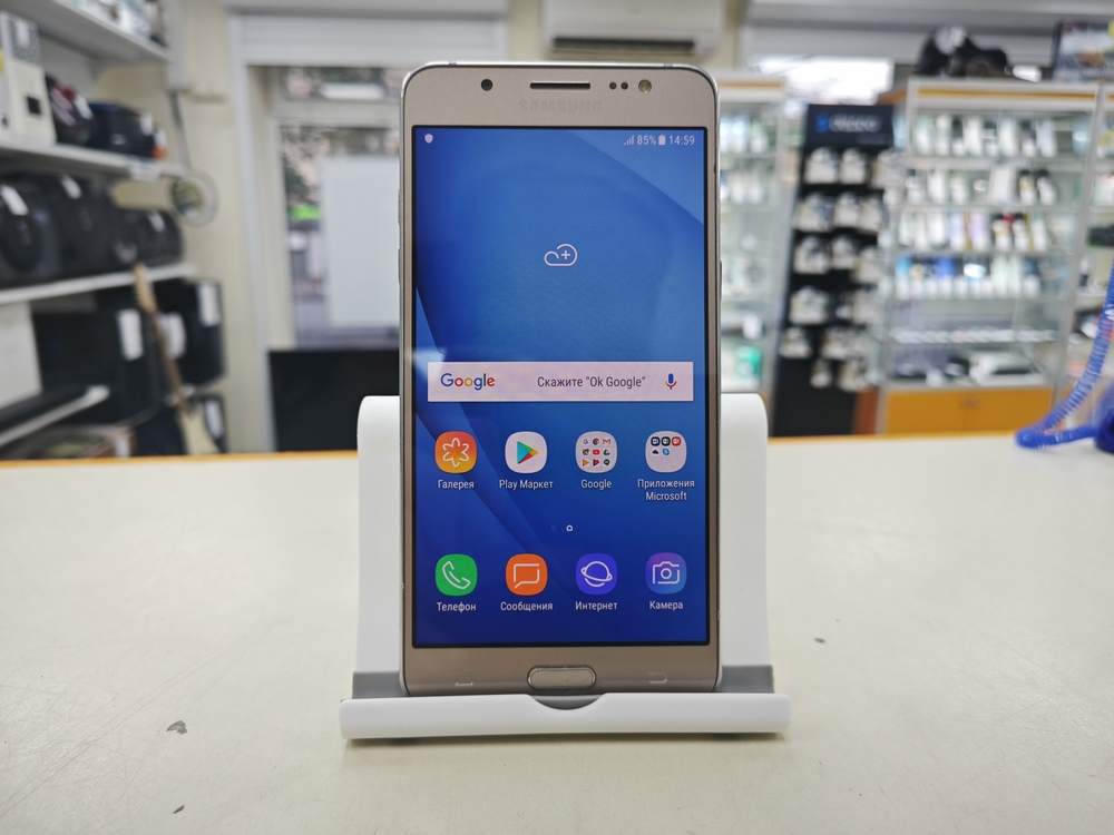 Смартфон Samsung Galaxy J5 2016 2/16