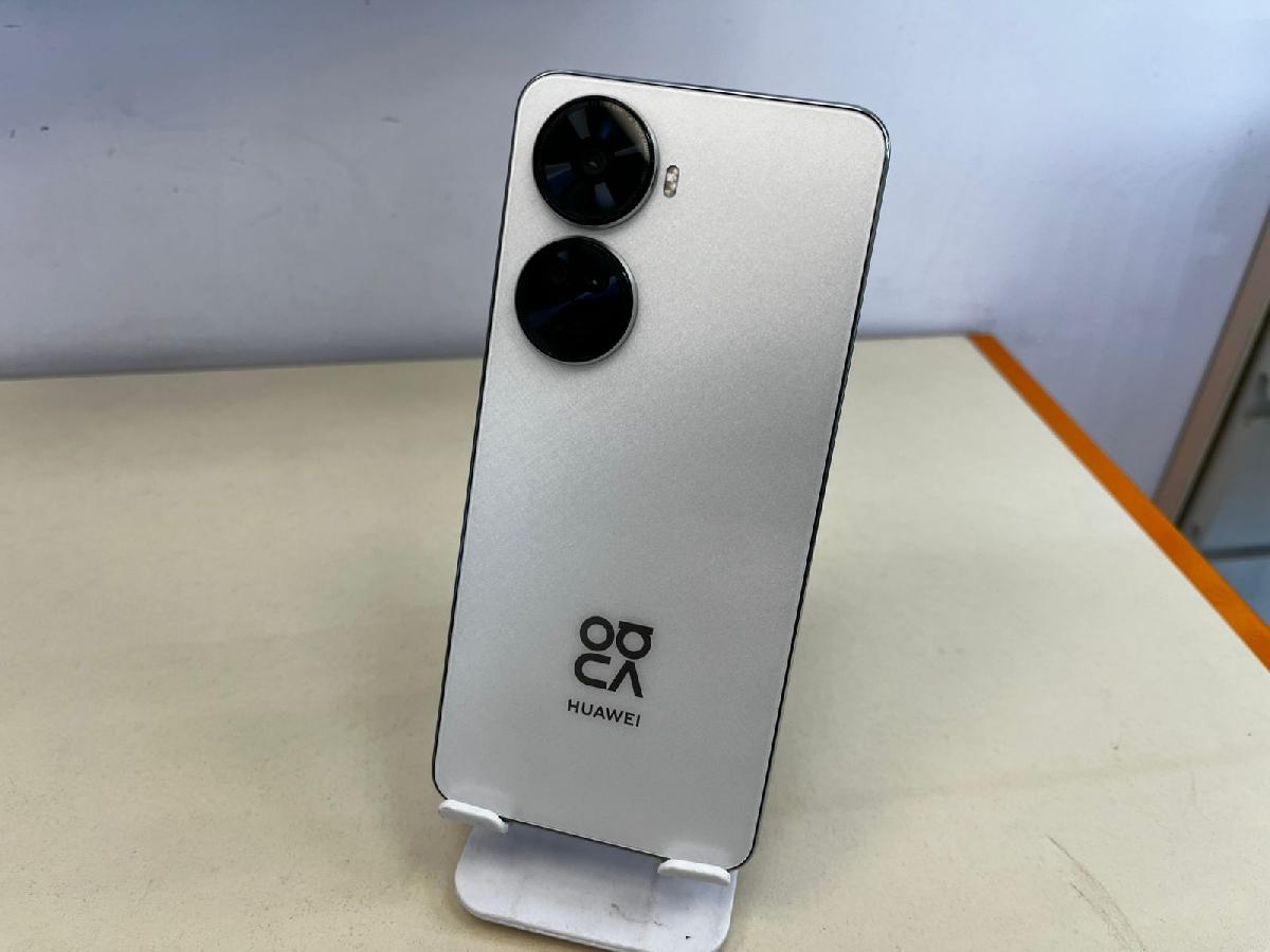 Смартфон Huawei Nova 12 SE