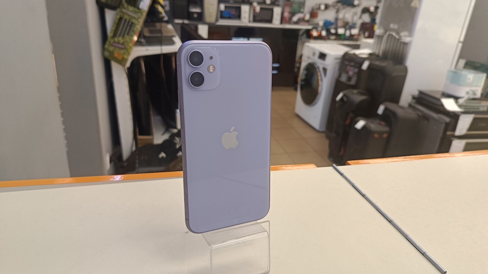 Смартфон Apple iPhone 11 64Gb