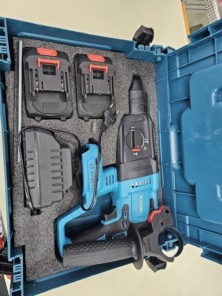 Перфоратор Makita 280V