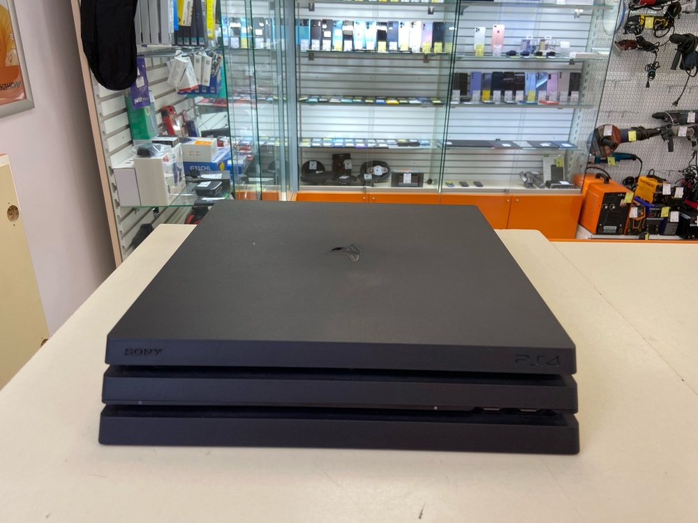 Игровая приставка PlayStation 4 Pro 1Tb