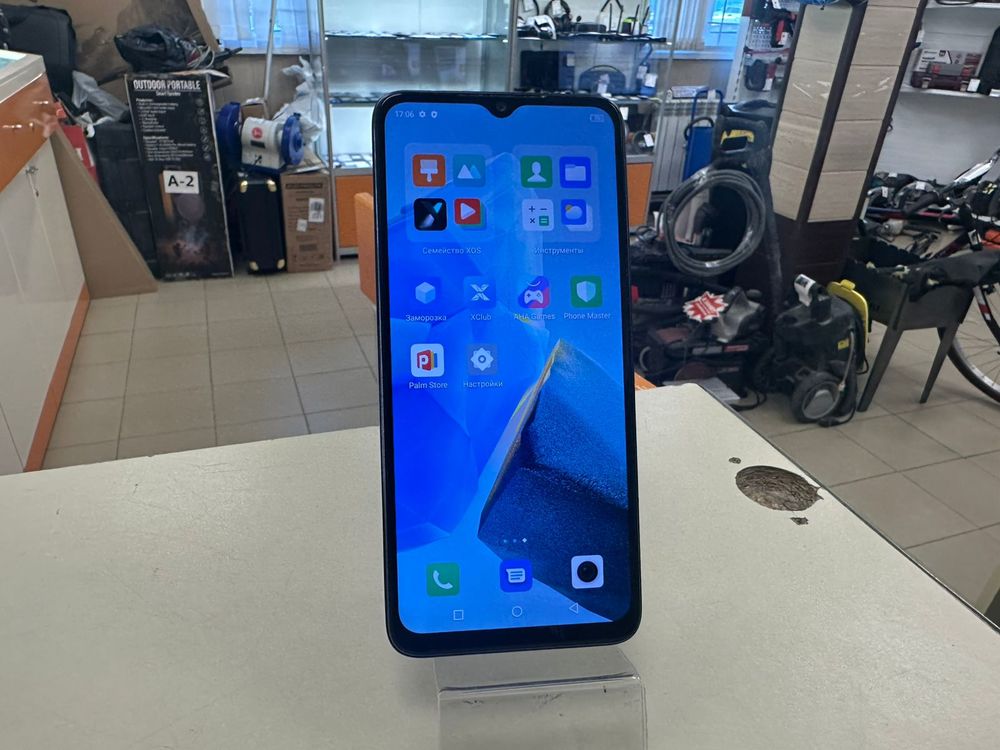 Смартфон Infinix HOT 30i 4/64